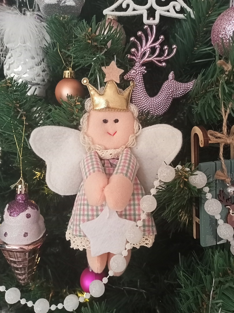 Фотография покупателя товара Кукла интерьерная «Ангелочек», с звездой в руках, цвета МИКС