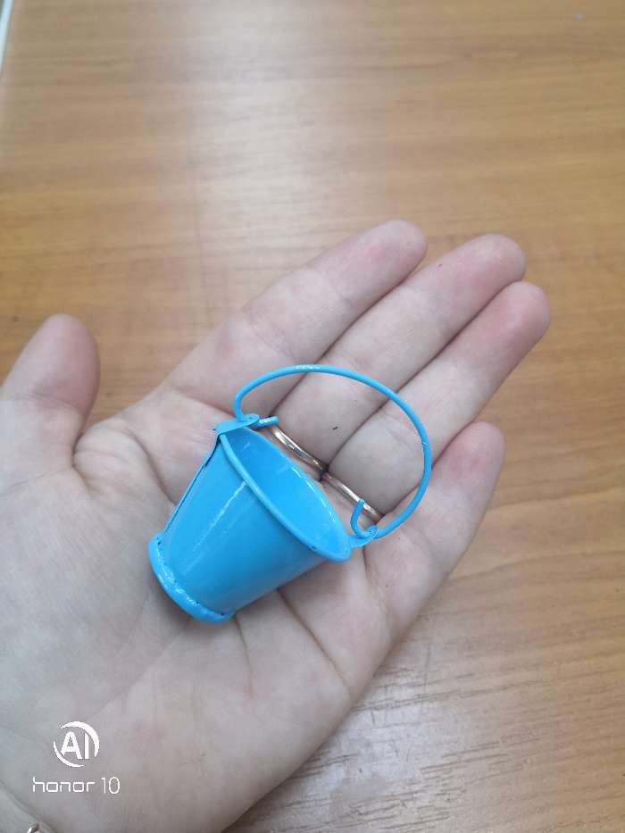 Фотография покупателя товара Миниатюра «Ведро малое», размер: 4×4×3,5 см, цвет голубой - Фото 1