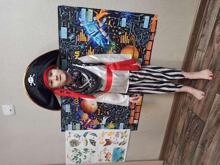 Фотография покупателя товара Карнавальный костюм «Пират», шляпа, повязка, рубашка, пояс, штаны, р. 28, рост 110 см - Фото 2