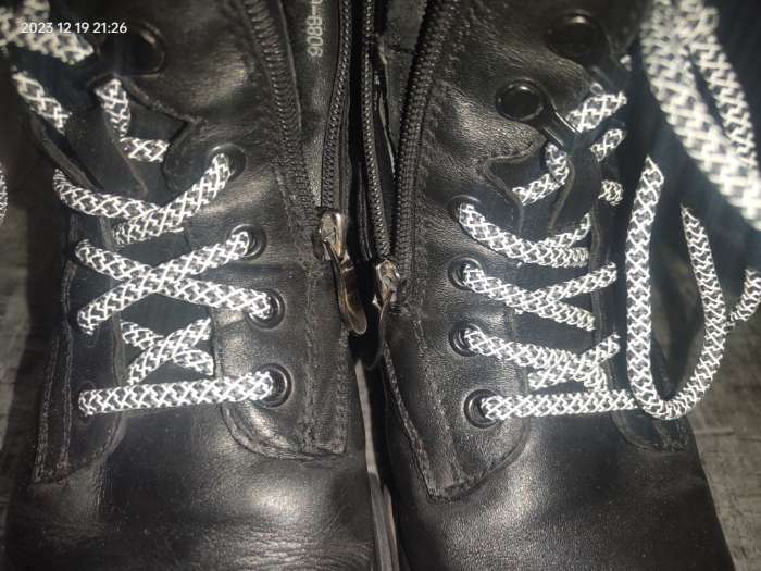 Фотография покупателя товара Шнурки для обуви, пара, круглые, со светоотражающим узором, d = 6 мм, 110 см, цвет серый/чёрный