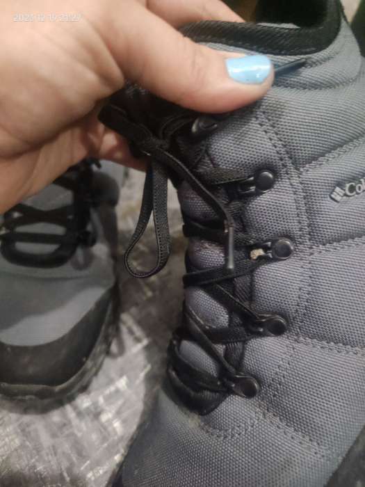 Фотография покупателя товара Шнурки для обуви, пара, плоские, с фиксатором, эластичные, 6 мм, 100 см, цвет чёрный - Фото 4