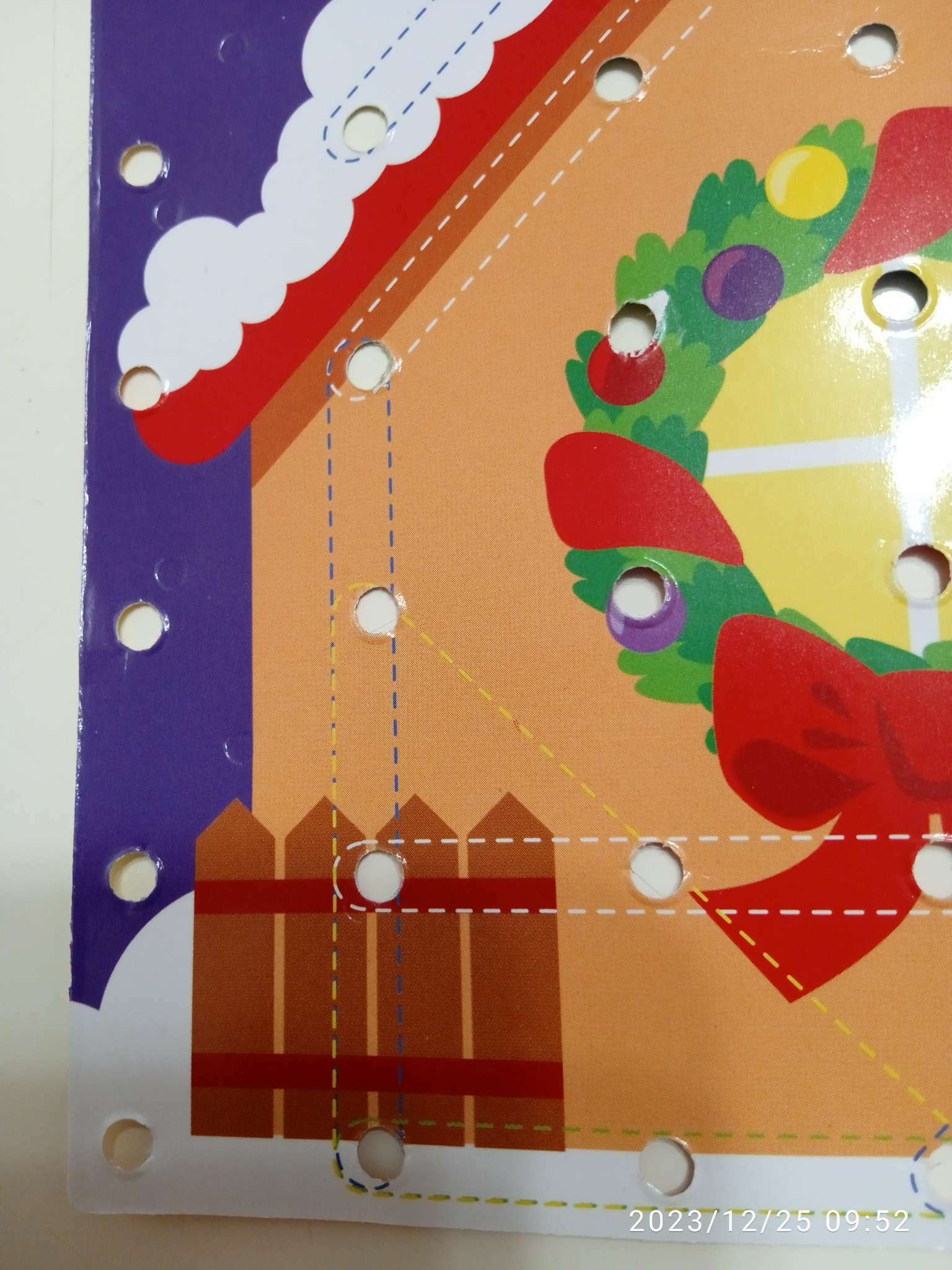 Фотография покупателя товара Геоборд «Новогодние задания» со сменными картинками и резиночками, МИКС