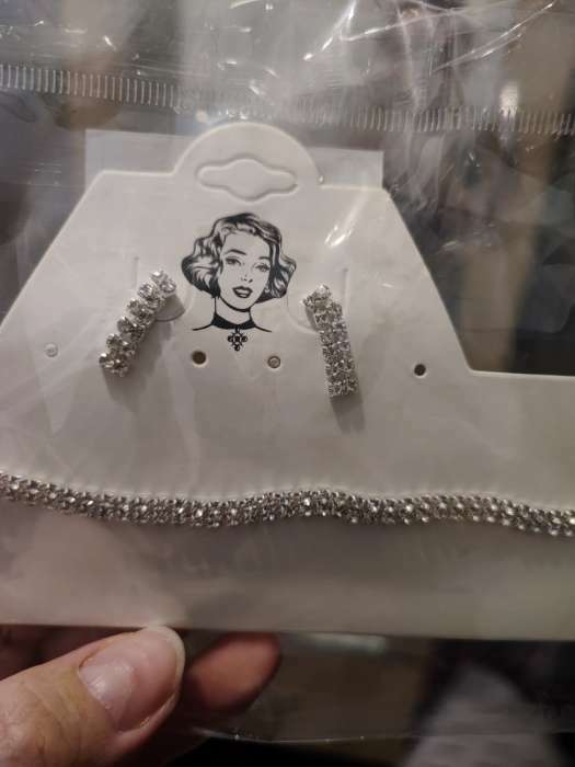 Фотография покупателя товара Набор 2 предмета: серьги, чокер «Лёд» два ряда, цвет белый в серебре, 32 см - Фото 1