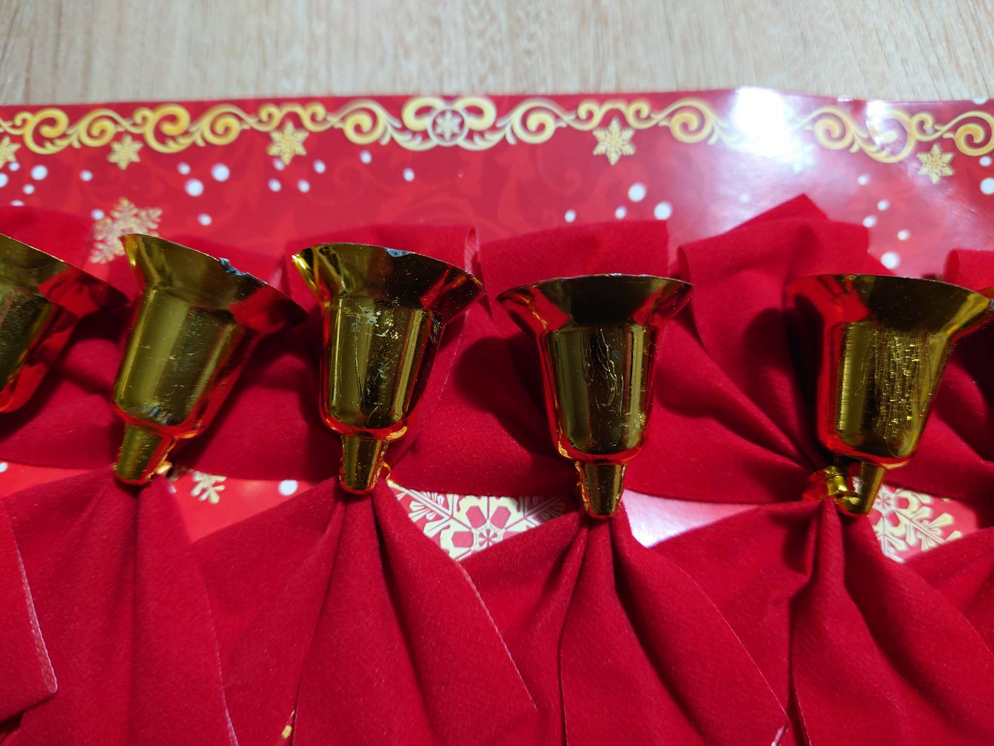 Фотография покупателя товара Украшение ёлочное "Бантик с колокольчиком" (набор 6 шт) 10 см, красный
