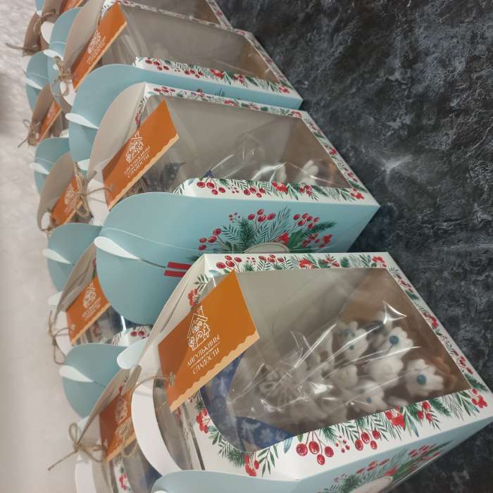 Фотография покупателя товара Складная коробка под маленький торт «Зимних чудес», 15 х 15 х 18 см - Фото 2