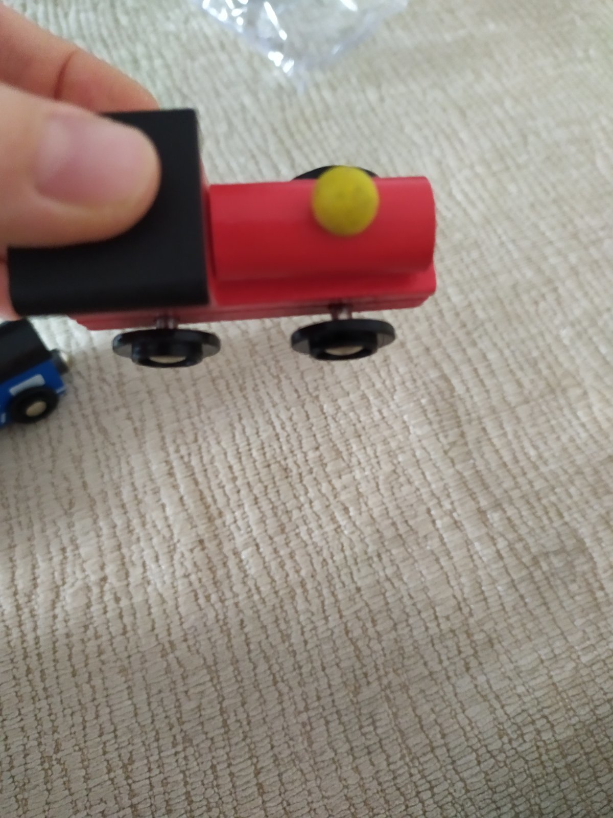 Фотография покупателя товара Игрушка «Поезд и 2 вагона» на магнитах, дерево, пластик, металл, 21х4,5х3см - Фото 3