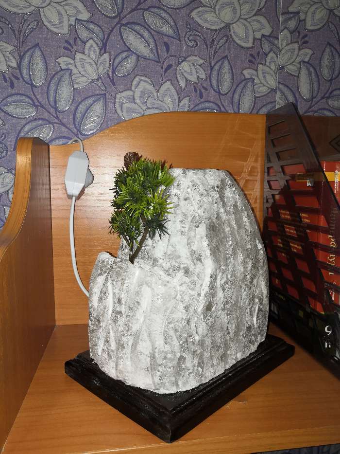 Фотография покупателя товара Соляная лампа "Гора бонсай", цельный кристалл, 21 см - Фото 2