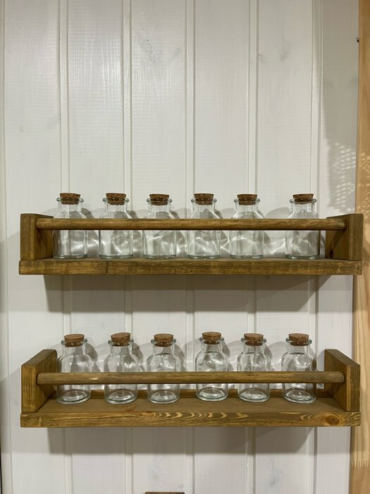 Фотография покупателя товара Набор баночек стеклянных для специй с пробковой крышкой Доляна «Парфе», 70 мл, 4,5×8 см, 12 шт - Фото 1
