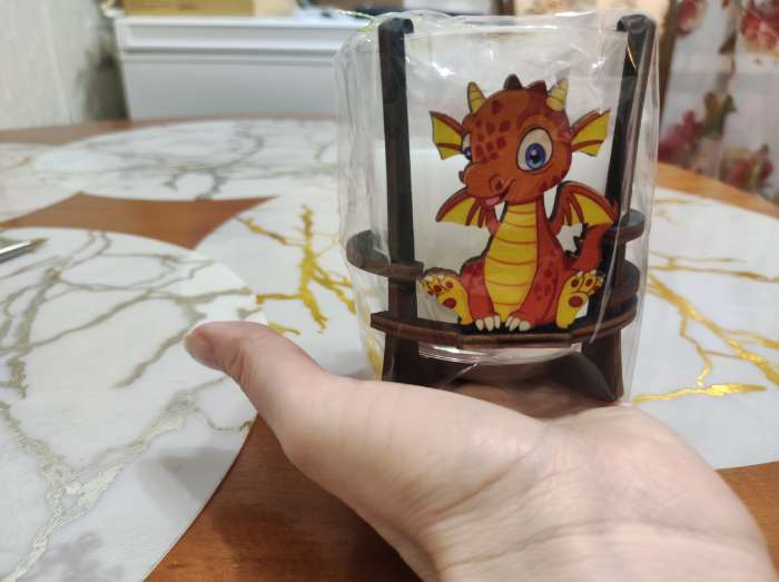 Фотография покупателя товара Свеча ароматическая в стакане на подставке "Дракон", 9,5х9,5х10 см - Фото 1