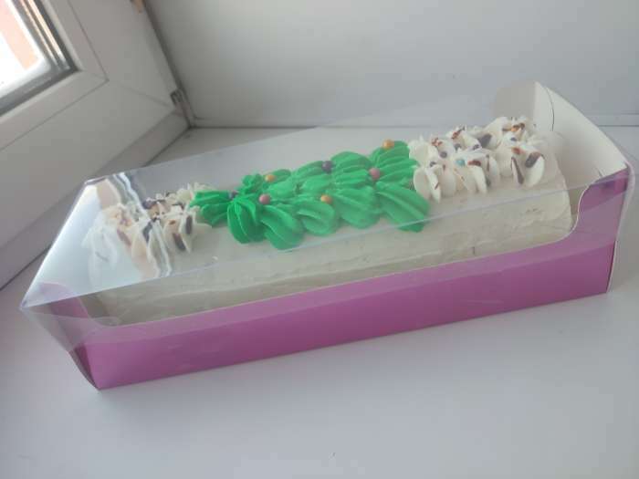 Фотография покупателя товара Кондитерская упаковка, коробка для кекса с PVC крышкой, «Розовая», 30 х 8 х 11 см - Фото 2