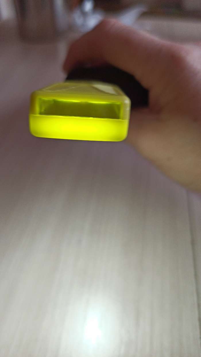 Фотография покупателя товара Фумигатор LuazON LRI-11, работает от USB, фонарик, желтый - Фото 2