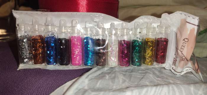 Фотография покупателя товара Блёстки для декора, крупные, набор 12 бутылочек, разноцветные