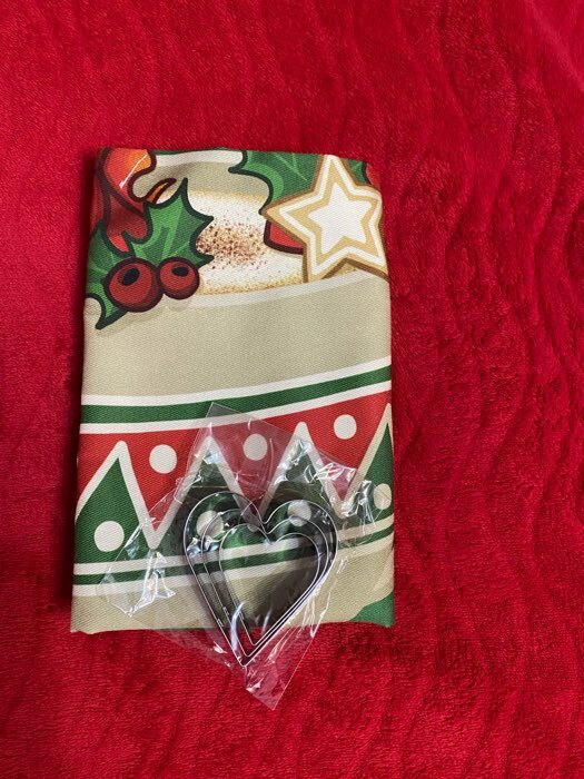 Фотография покупателя товара Набор в мешочке Этель "Holiday wishes": полотенце 40х73 см, формочки для запекания - 3 шт. - Фото 3