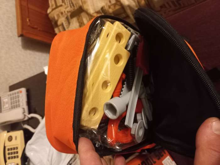 Фотография покупателя товара Набор инструментов в чемодане «Мастер», 23 предмета - Фото 4