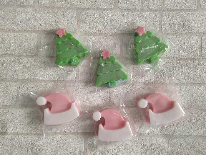 Фотография покупателя товара Форма для выпечки Доляна «Новый год. Ёлка и Дед мороз», силикон, 25×17 см, 6 ячеек, цвет зелёный - Фото 1