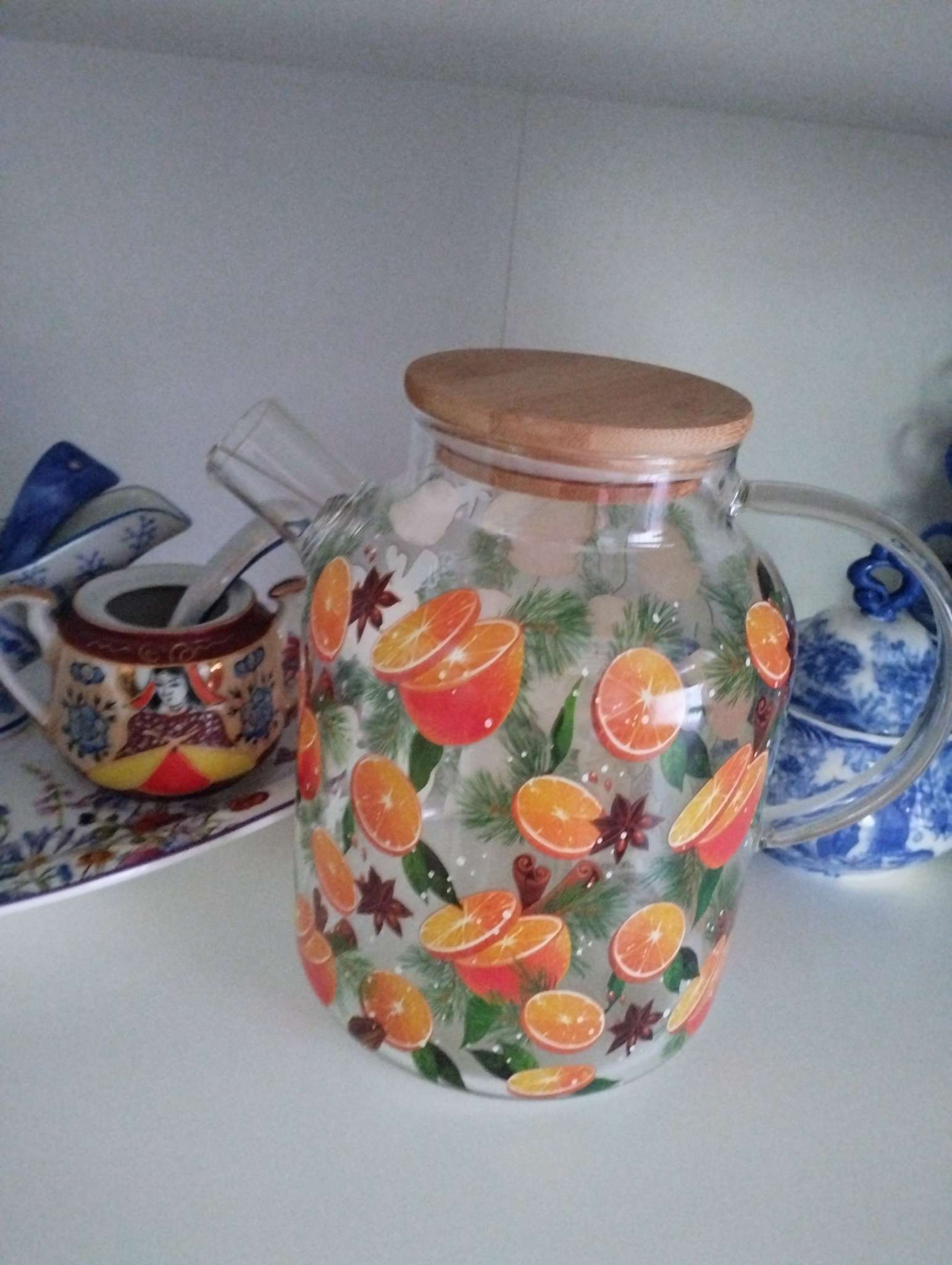 Фотография покупателя товара Чайник заварочный новогодний «Аромат праздника», 1700 мл, бамбуковая крышка - Фото 2