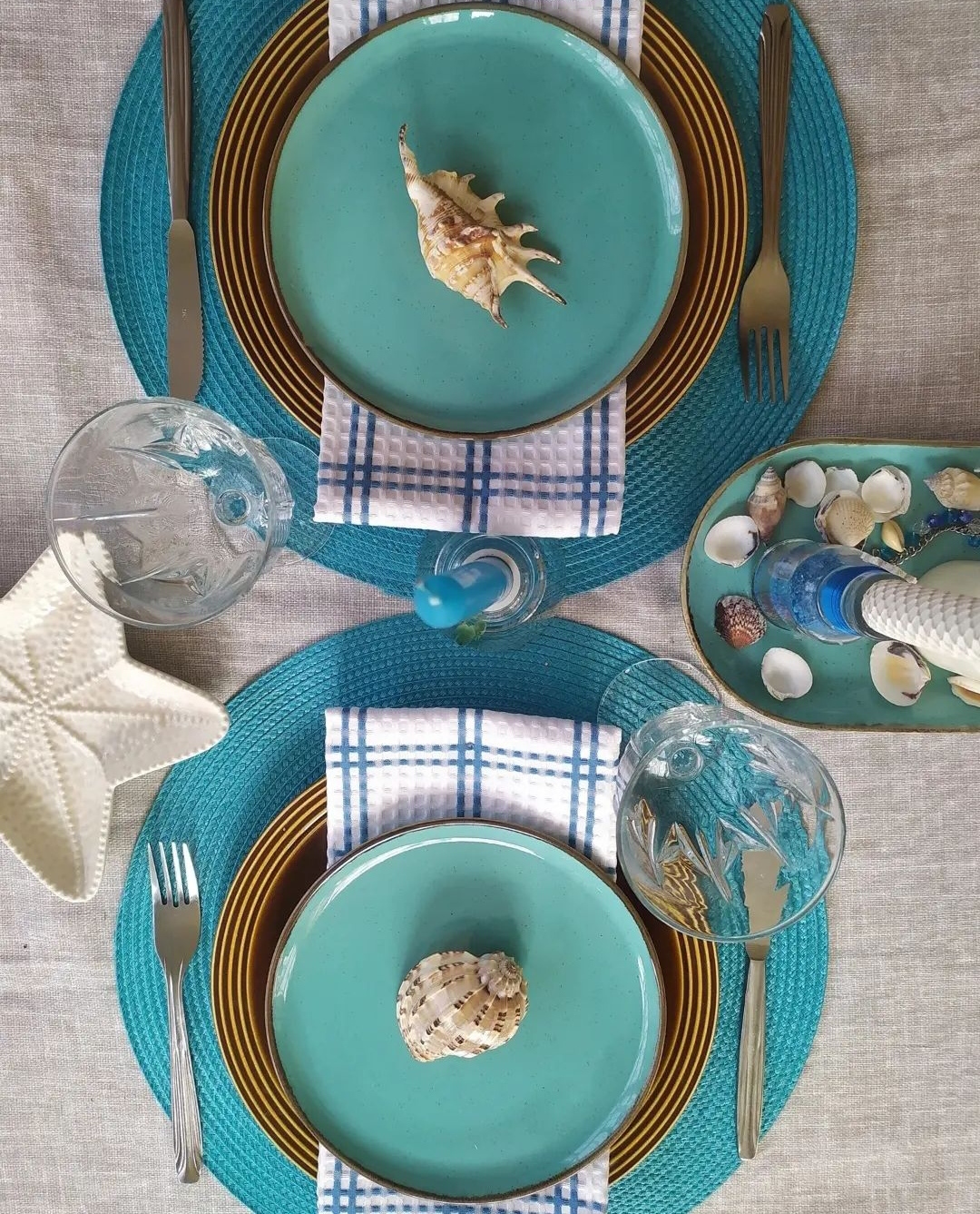 Фотография покупателя товара Тарелка плоская Turquoise, d=24 см, цвет бирюзовый - Фото 3