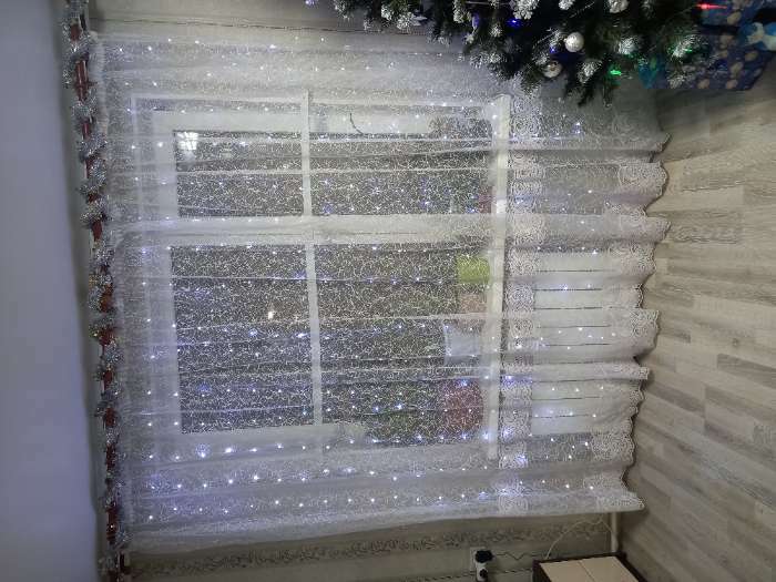 Фотография покупателя товара Гирлянда «Занавес» 1 × 1 м роса, IP20, серебристая нить, 100 LED, свечение тёплое белое, 12 В - Фото 1