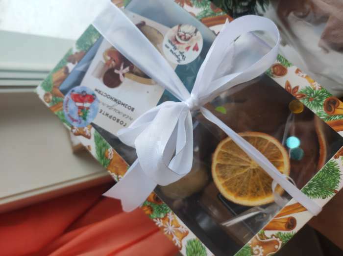 Фотография покупателя товара Коробка складная «Праздничная», 10 х 8 х 3.5 см, Новый год - Фото 1