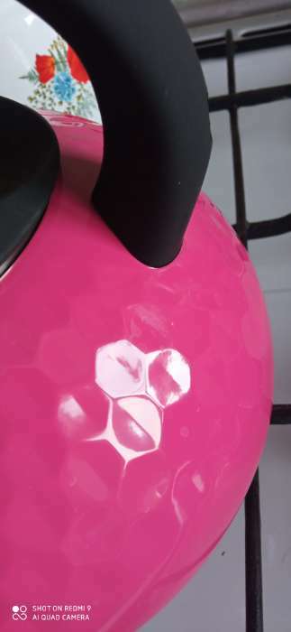 Фотография покупателя товара Чайник со свистком из нержавеющей стали Magistro Glow, 3 л, индукция, ручка soft-touch, цвет розовый - Фото 13