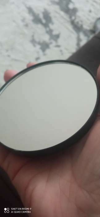 Фотография покупателя товара Зеркало макияжное, увеличение × 5, на присосках, d 9 см, цвет чёрный