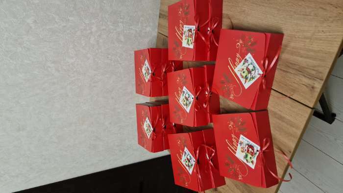 Фотография покупателя товара Складная коробка подарочная «С новым годом», 20 × 18 × 5 см, БЕЗ ЛЕНТЫ - Фото 8