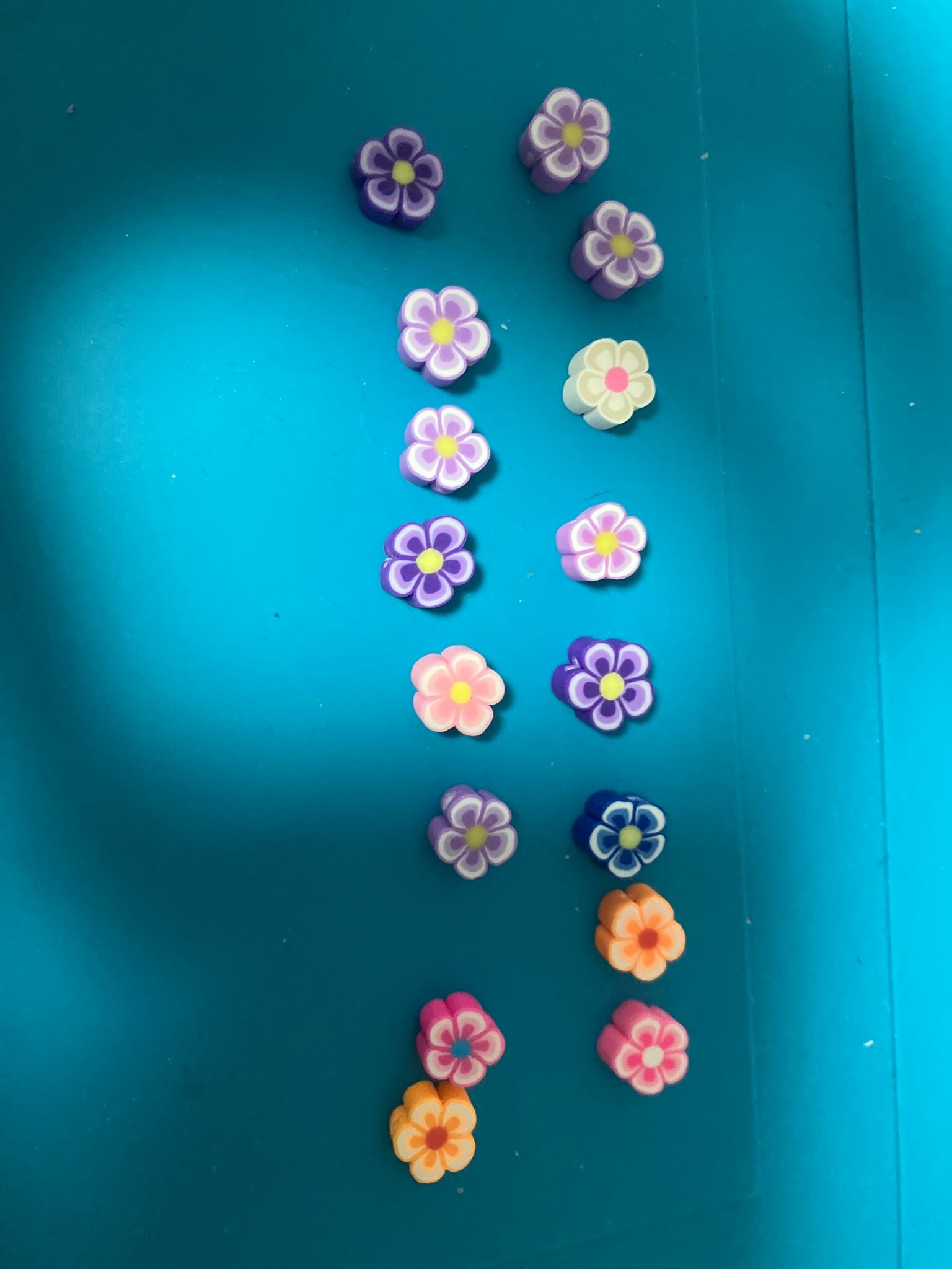 Фотография покупателя товара Бусины для творчества PVC "Красочные цветочки" набор 20 шт 1х1х1 см - Фото 1