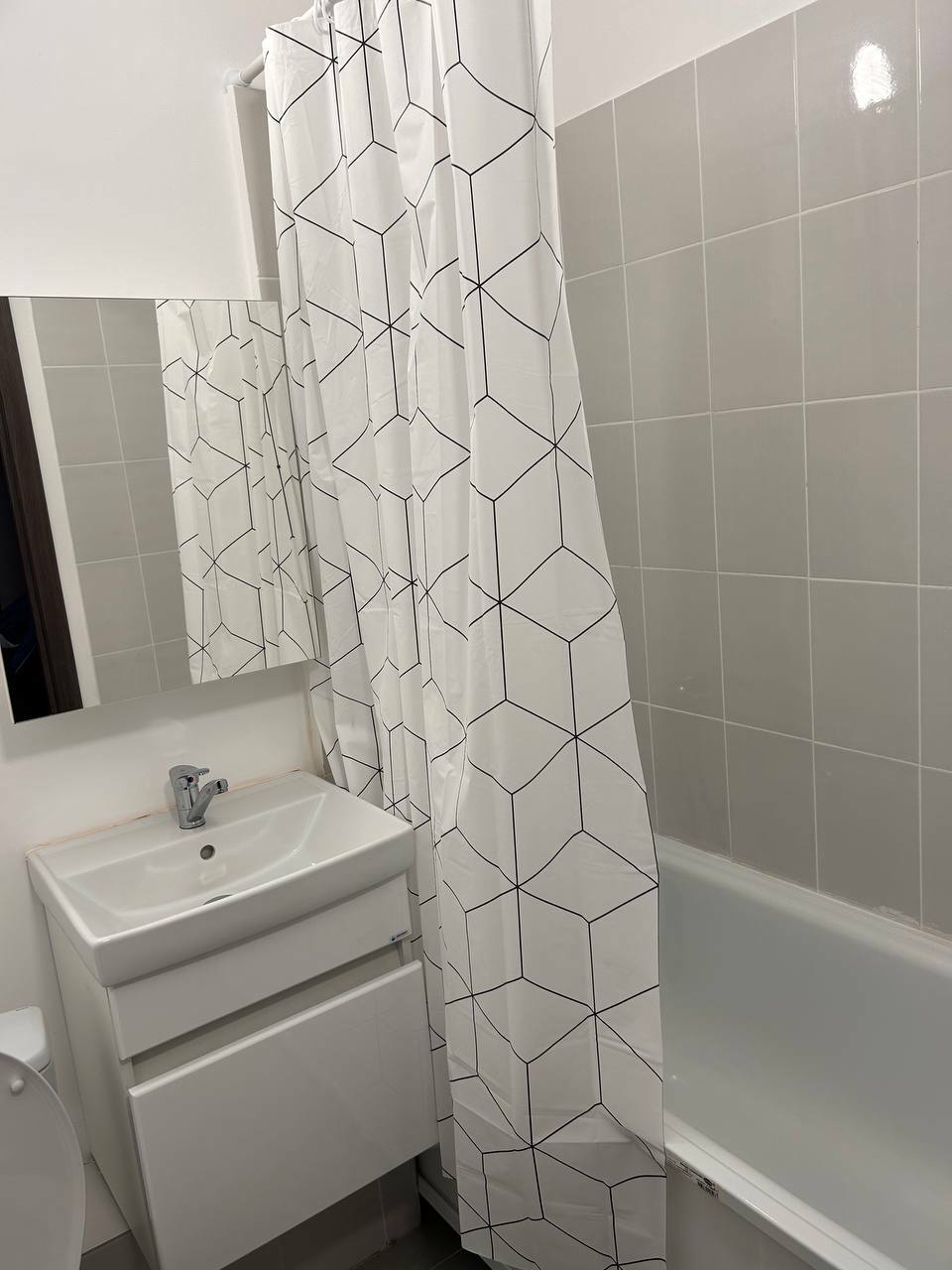 Фотография покупателя товара Зеркало – шкаф для ванной комнаты «Клик Мебель. ЕШ З», 550×120×600 мм, цвет белый - Фото 7