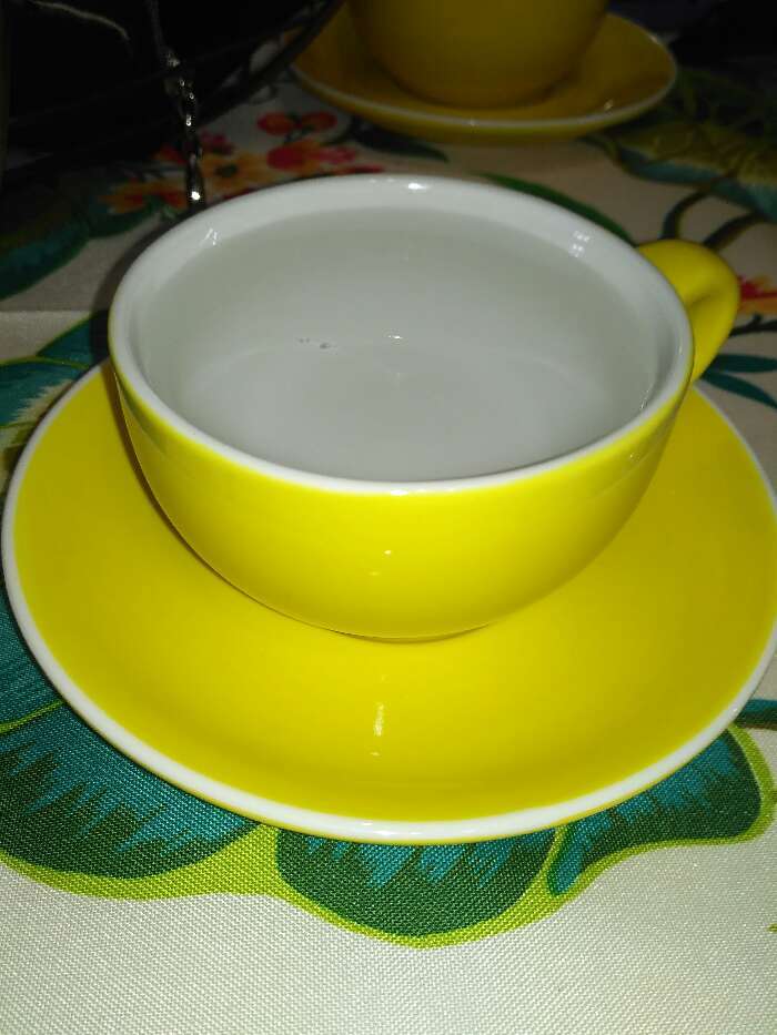 Фотография покупателя товара Чайная пара «Карамель»: чашка 250 мл, блюдце 15,5 см, цвет жёлтый - Фото 4
