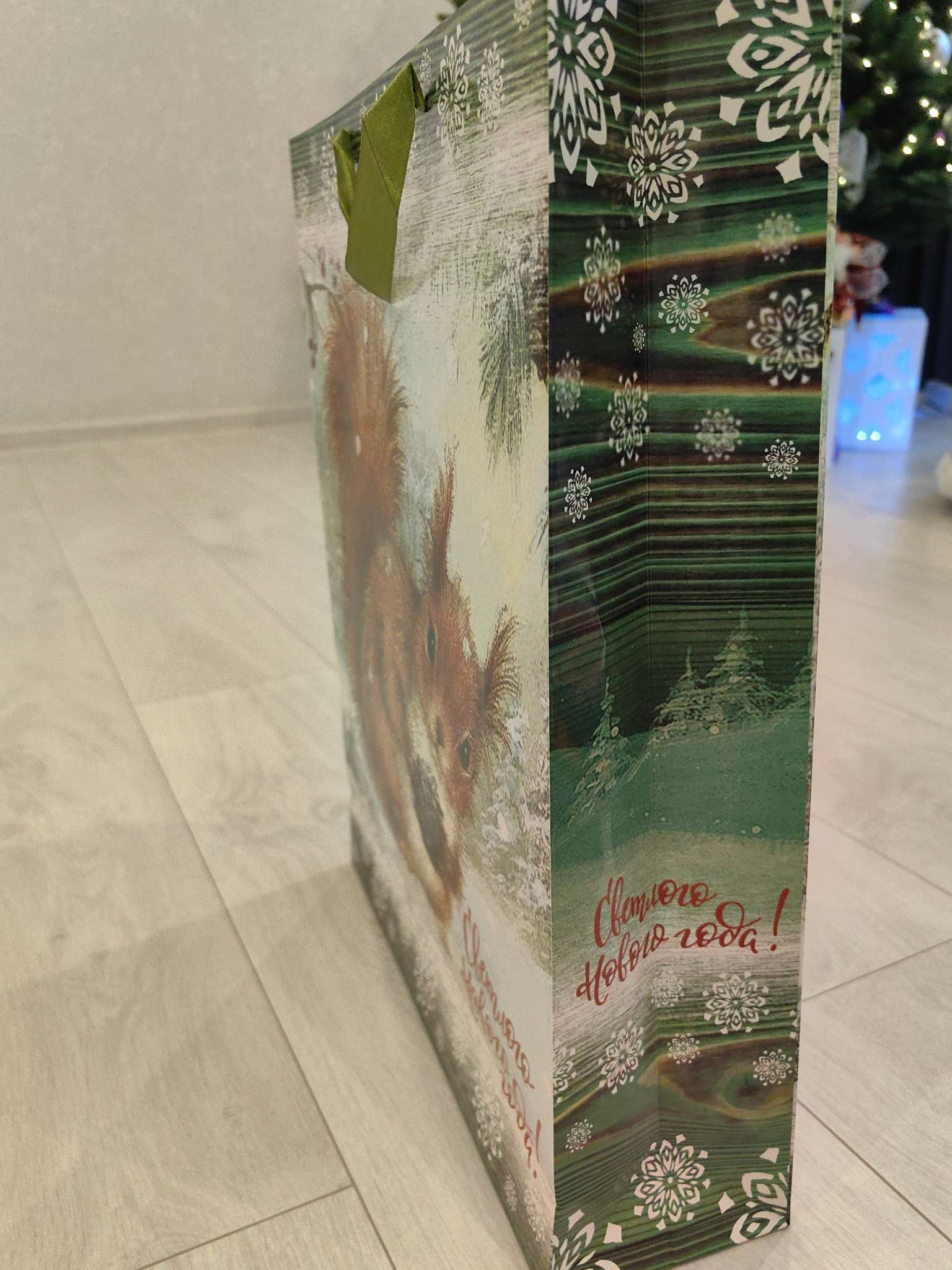 Фотография покупателя товара Пакет ламинированный вертикальный "Белочка",33 х 42 х 10 см - Фото 3