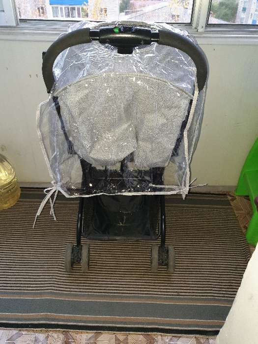Фотография покупателя товара Универсальный дождевик для детской коляски, с окном, ПВХ, окантовка МИКС - Фото 3