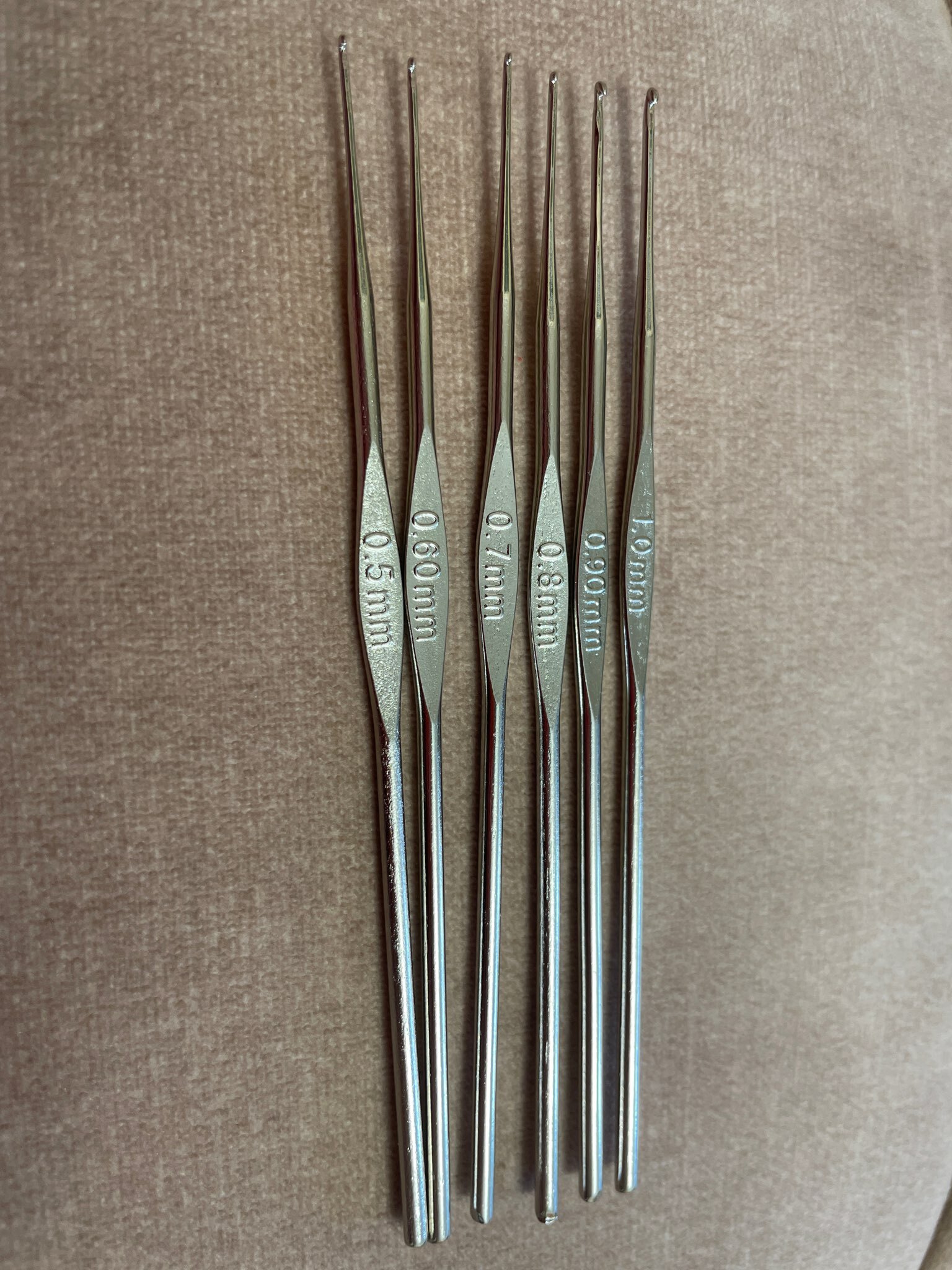 Фотография покупателя товара Набор крючков для вязания, d = 0,5-1 мм, 12 см, 6 шт