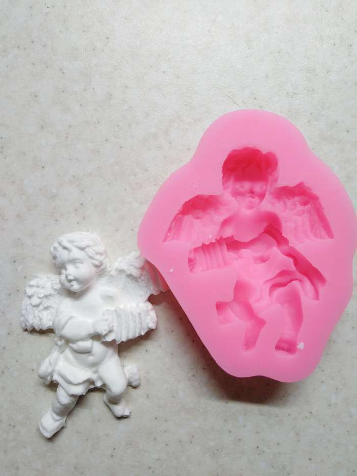 Фотография покупателя товара Молд Доляна «Ангел с гармошкой», силикон, 9×7,4×2 см, цвет МИКС - Фото 1