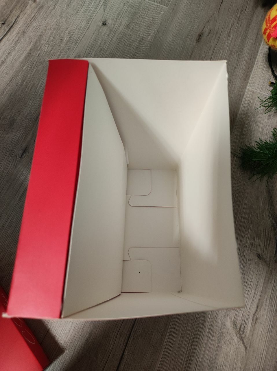 Фотография покупателя товара Коробка складная с 3D эффектом «Чудо обязательно случится», 18 х 14 х 23 см, Новый год - Фото 4