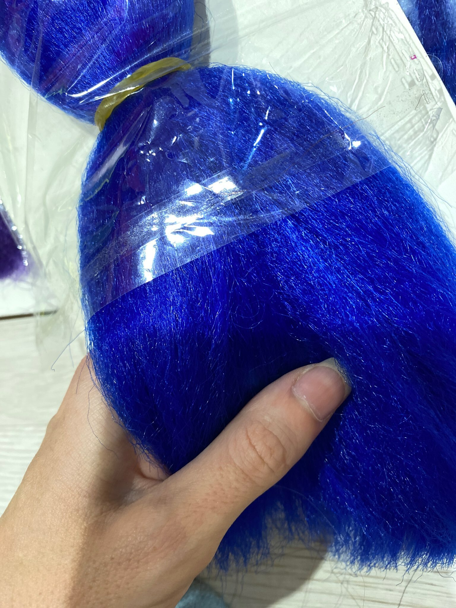 Фотография покупателя товара ZUMBA Канекалон однотонный, гофрированный, 60 см, 100 гр, цвет ярко-голубой(#AY31) - Фото 31