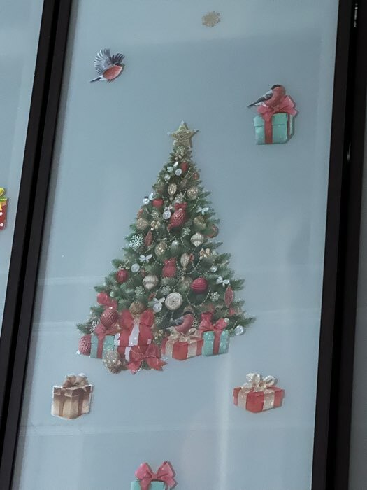 Фотография покупателя товара Наклейка для окон «Новогодняя ель», 50 × 70 см