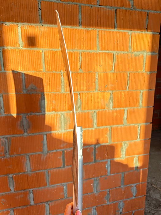 Фотография покупателя товара Лопата алюминиевая, 428 × 375 мм, с металлической планкой, алюминиевый черенок с V-ручкой - Фото 2