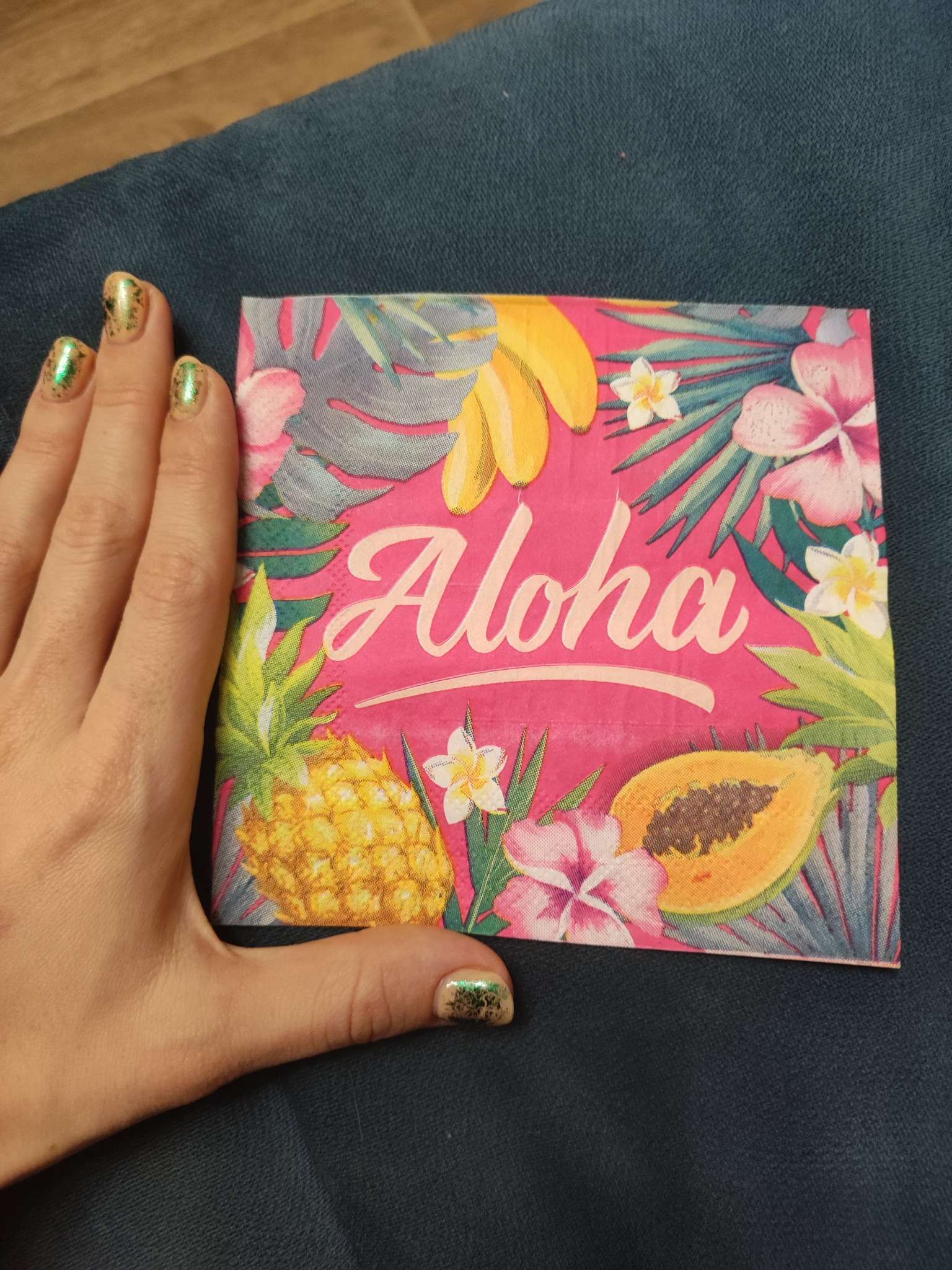 Фотография покупателя товара Салфетки бумажные Aloha, 25 × 25 см, в наборе 20 шт. - Фото 4