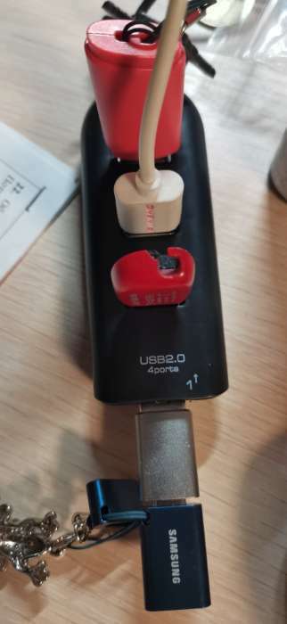 Фотография покупателя товара USB-разветвитель (HUB) LuazON HGH-63009, на 4 порта, МИКС