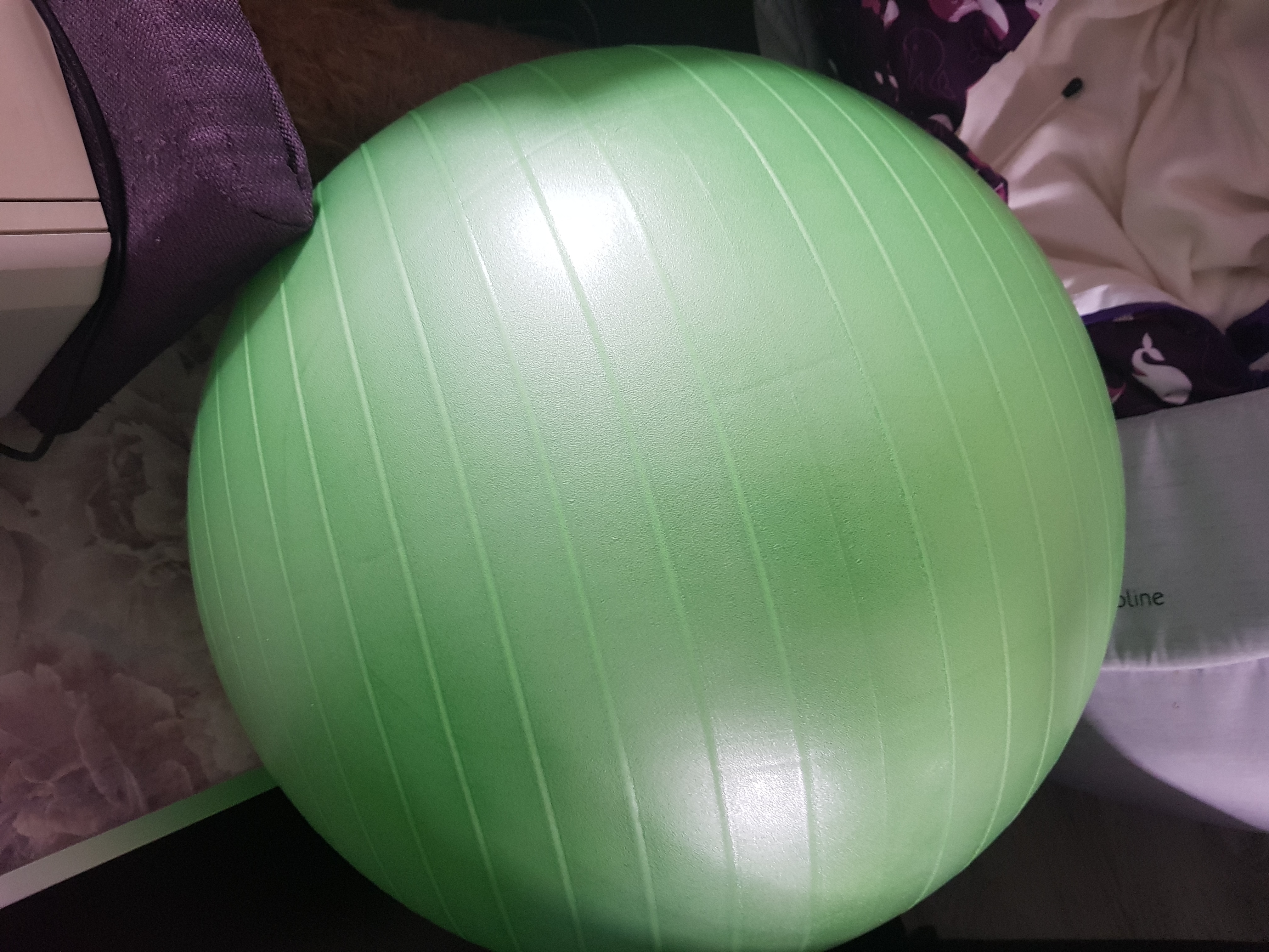 Фотография покупателя товара Фитбол ONLYTOP, d=65 см, 900 г, антивзрыв, цвет зелёный - Фото 3