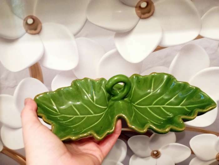 Фотография покупателя товара Менажница 2 ячейки Доляна «Лист», 21.8×6.9 см, доломит, зелёная - Фото 4