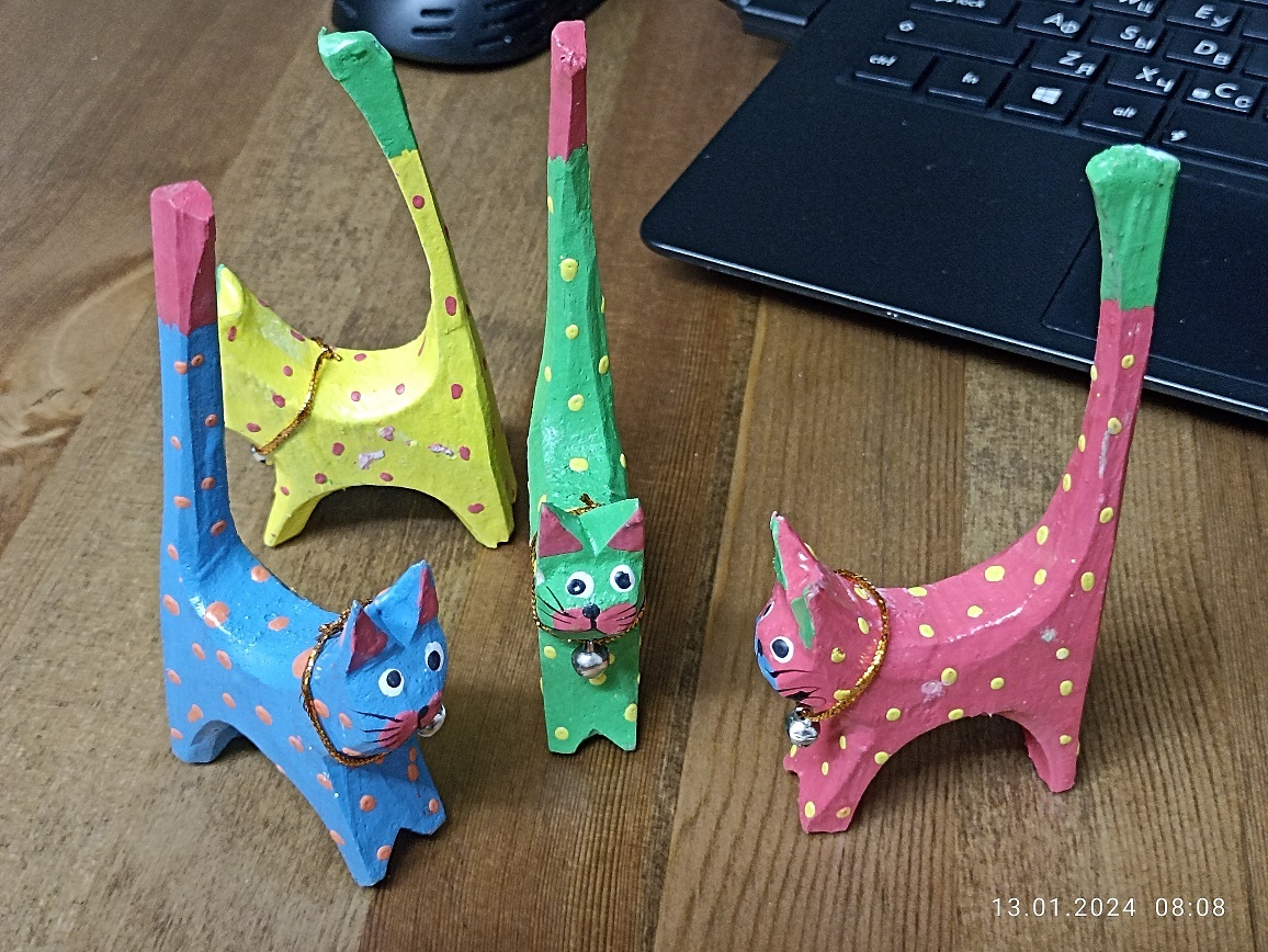 Фотография покупателя товара Сувенирный набор «Кошечки в черный цветок под кольца», 7×5×10 см, дерево - Фото 1