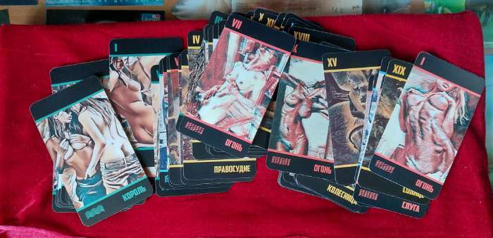 Фотография покупателя товара Таро «Магия чувств», 78 карт (6×11 см), 16+ - Фото 5