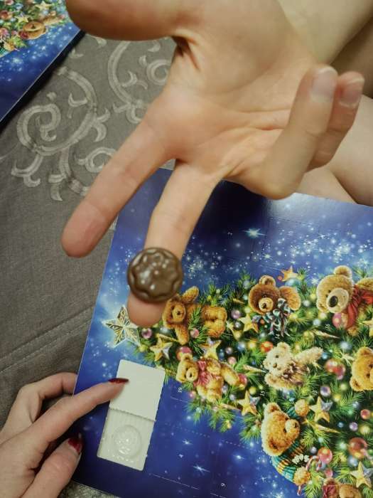 Фотография покупателя товара Адвент календарь с мини плитками из молочного шоколада, 50 г - Фото 2