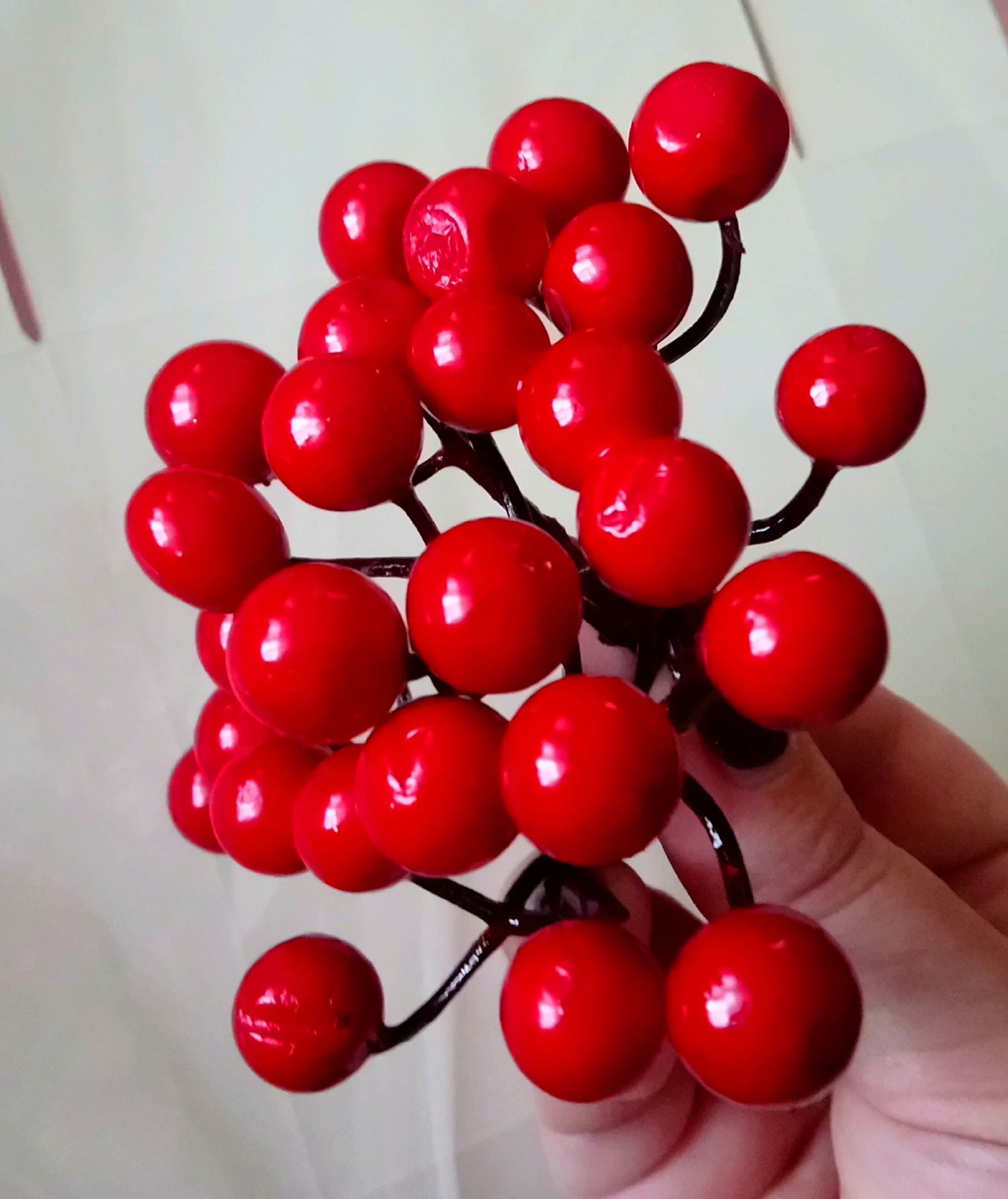 Фотография покупателя товара Декор для творчества "Ветка с ягодами рябины 9 ягод" 6 см