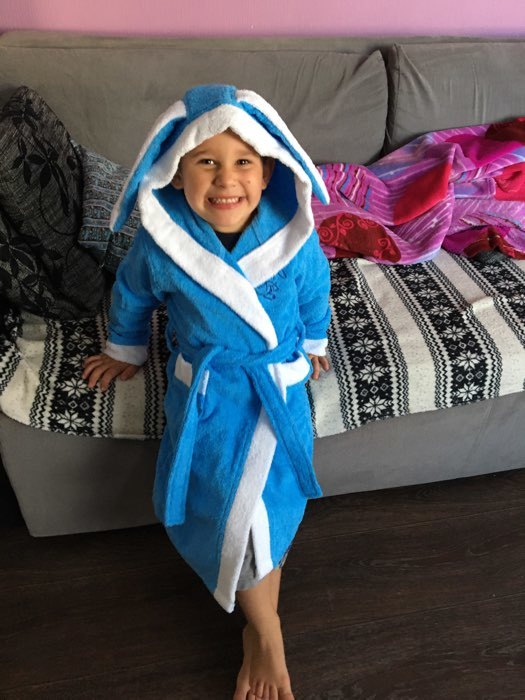 Фотография покупателя товара Халат детский «Зайчик», рост 116 см, голубой+белый, махра