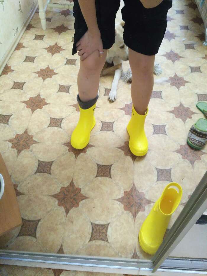 Фотография покупателя товара Сапоги женские, цвет жёлтый, размер 36/37 - Фото 4