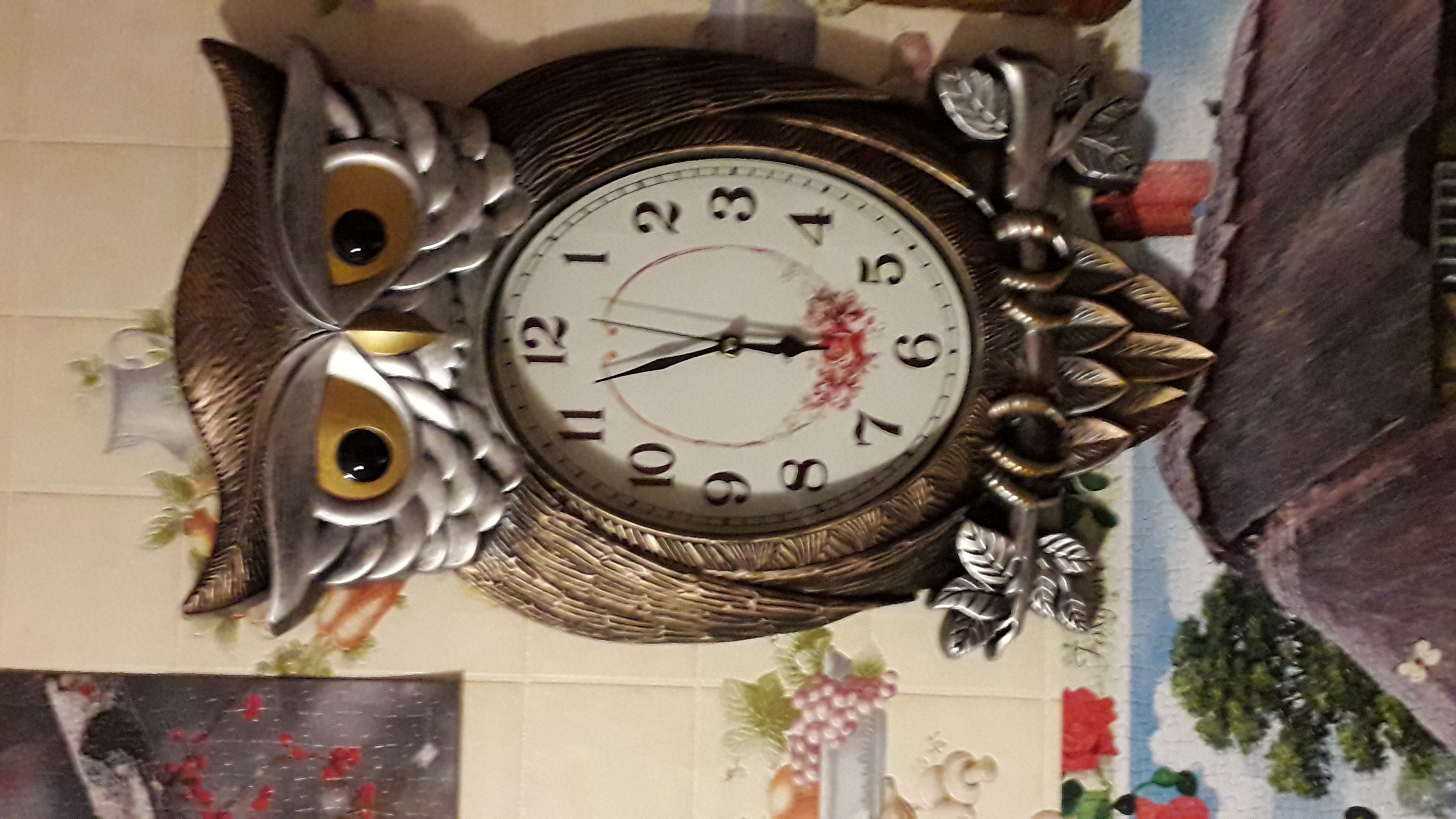 Фотография покупателя товара Детские настенные часы "Попугай", плавный ход, 35 х 54 см, циферблат 24 х 19 см - Фото 5