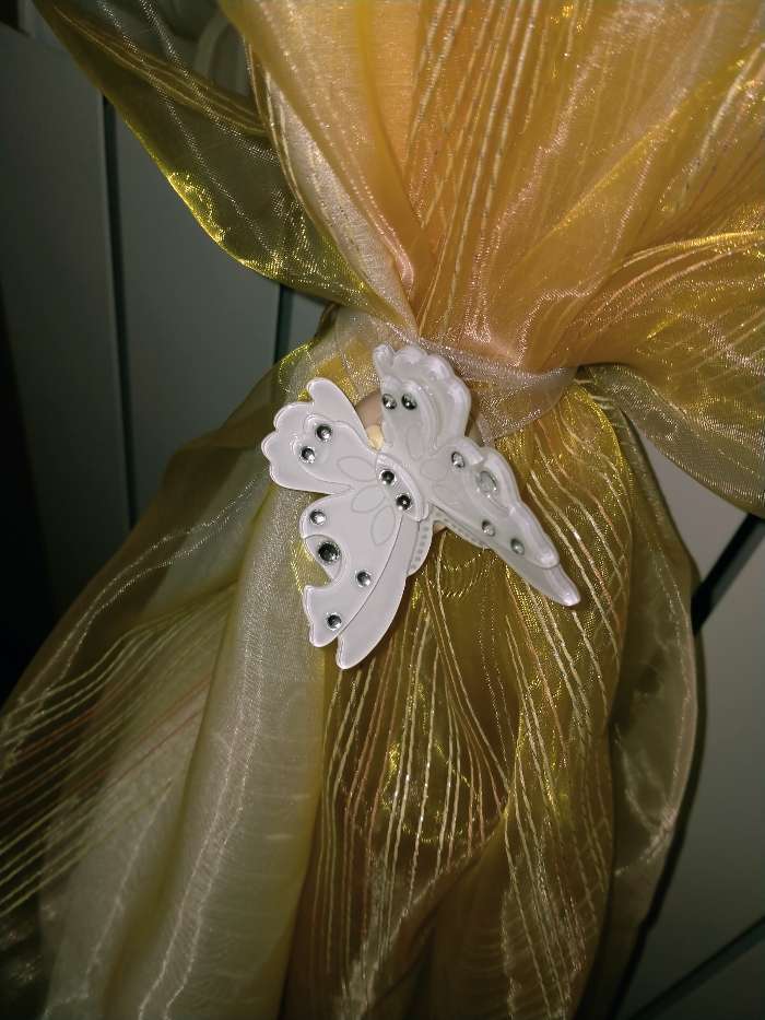 Фотография покупателя товара Подхват для штор «Бабочка красавица», 5 × 5 см, 31 см, цвет белый - Фото 1