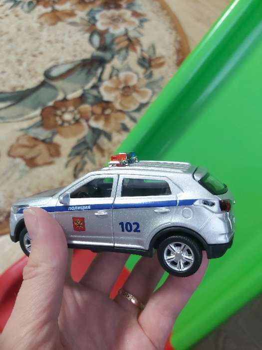 Фотография покупателя товара Машина металлическая Hyundai Creta «Полиция», 12 см, световые и звуковые эффекты, открываются двери - Фото 4